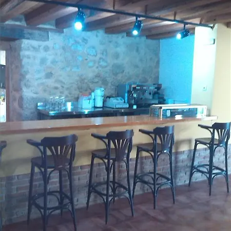 Auberge de jeunesse Turistico Via De La Plata Banos De Montemayor