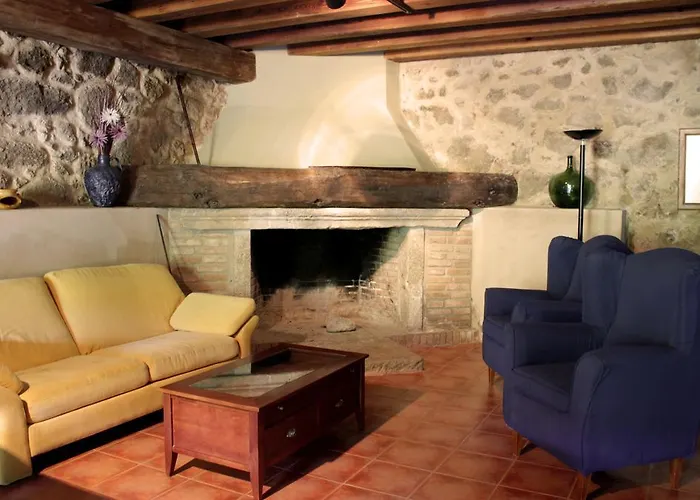 Turístico Via De La Plata Albergue Banos De Montemayor